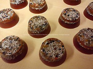 Holy Grenade Orgonite Hand Granade Brasil Mix, bijenwas, kristallen, mineralen, metalen.