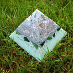 Orgonite pyramid quartz shungite 013