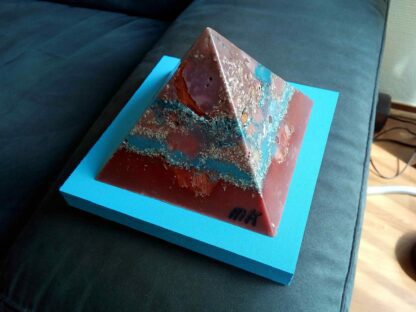 Pyramid Orgonite Netherland 2 - 003