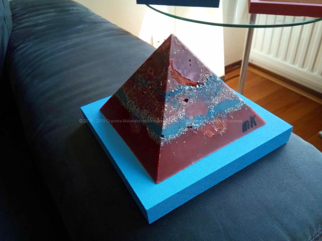 Pyramid Orgonite Netherland 2 - 003