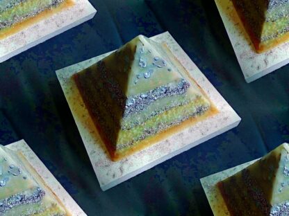 Piramide Orgonite 17 Staal