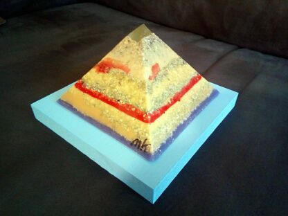 Piramide orgonite Roer 001 12 cm