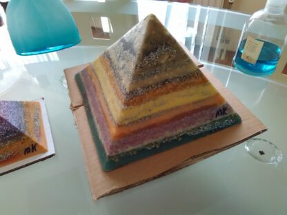 Bruxelles pyramid orgonite 24 cm