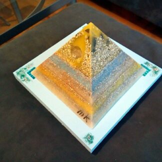 Birmingham 17 cm pyramid orgonite